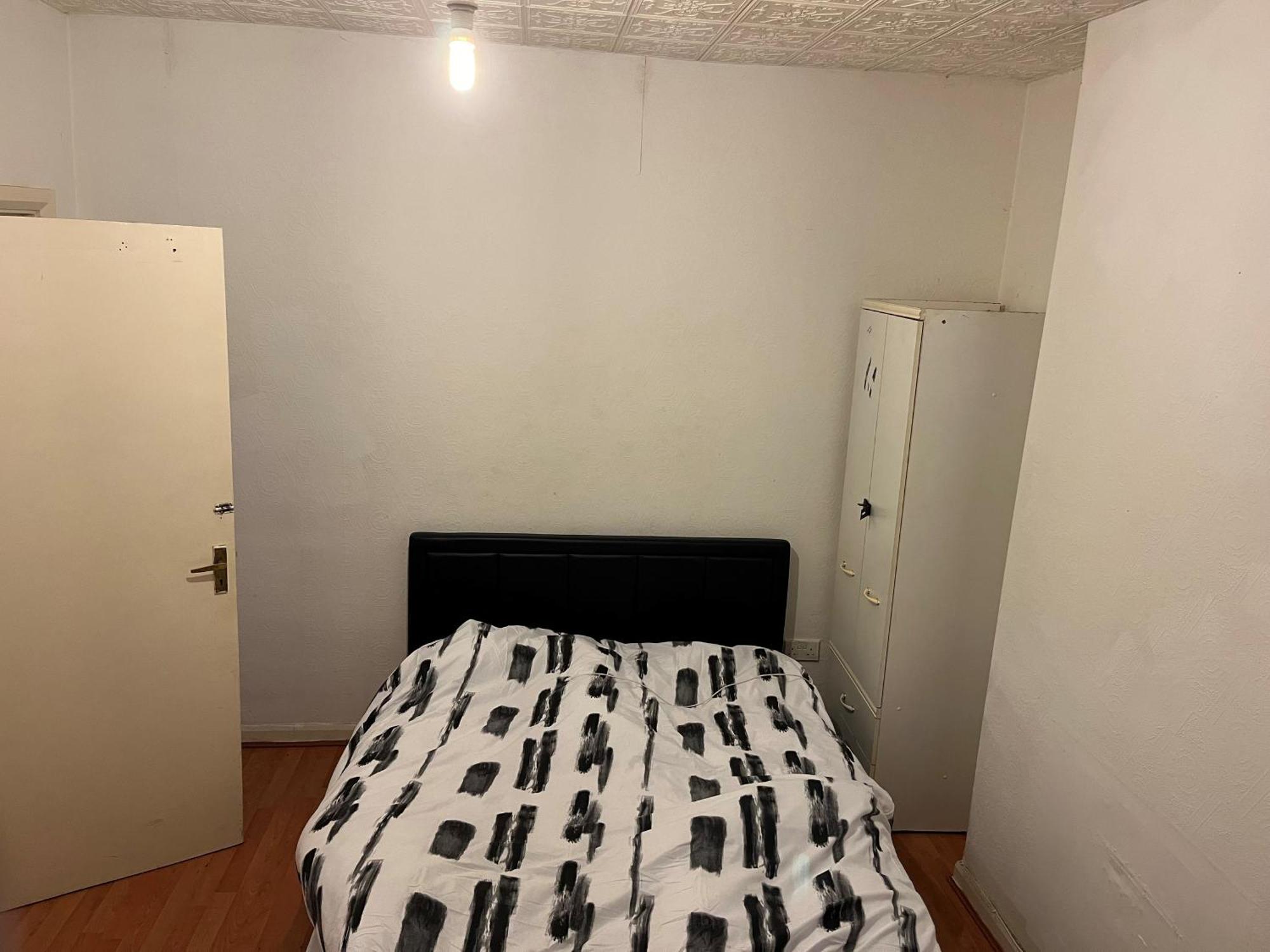 Private Room Near City Centre Бирмингем Экстерьер фото